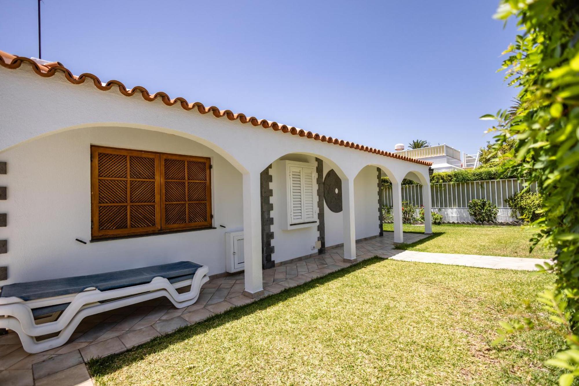 Oasis Holycan - By Gestion Vacacional Canarias San Bartolome de Tirajana  Exterior photo